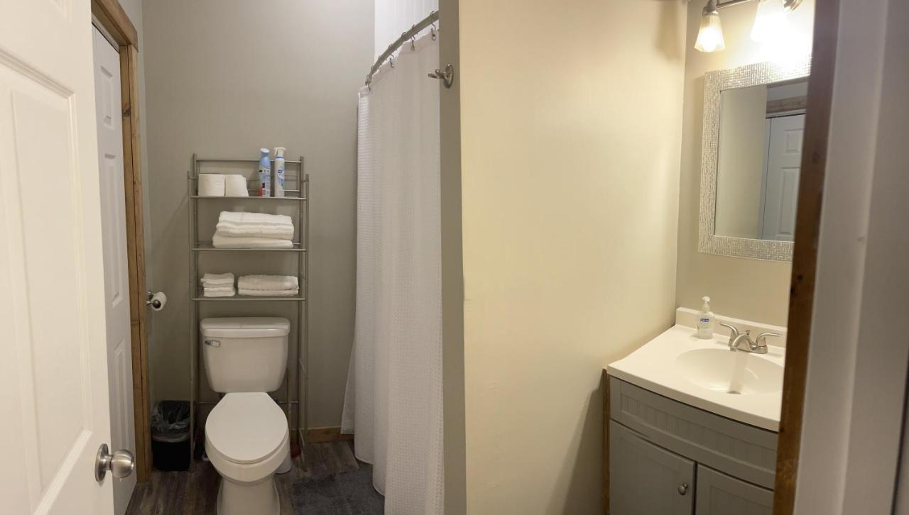 Modern Farmhouse 3 Bed, 2 Bath Apartment, Sleeps 7, Lots Of Space, Steps To Downtown, Honeywell & Eagles Theater Wabash Exterior foto