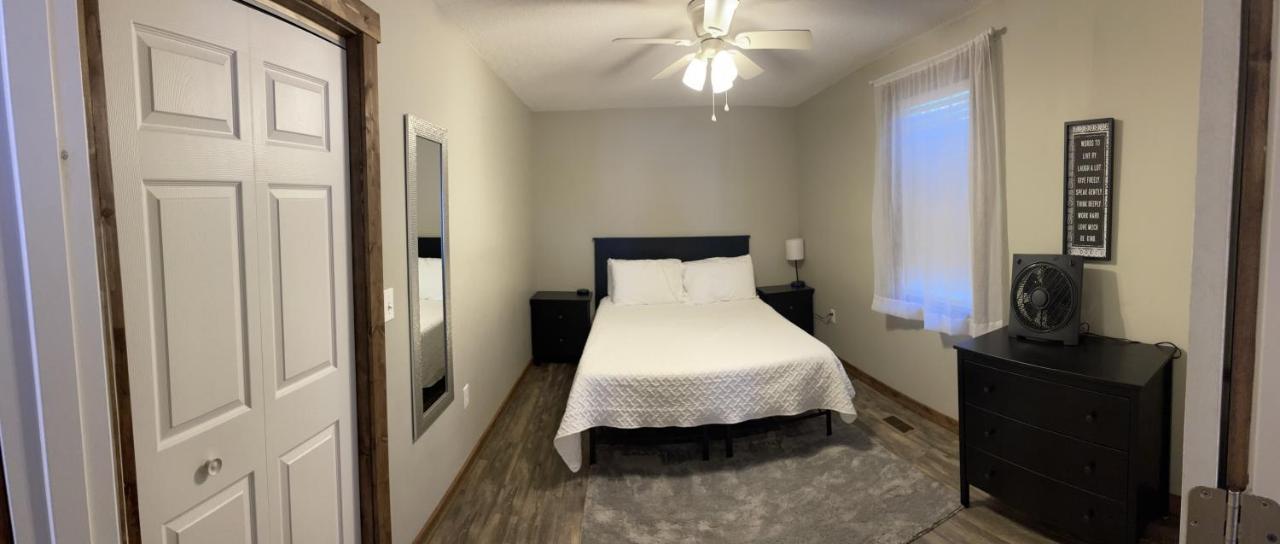 Modern Farmhouse 3 Bed, 2 Bath Apartment, Sleeps 7, Lots Of Space, Steps To Downtown, Honeywell & Eagles Theater Wabash Exterior foto